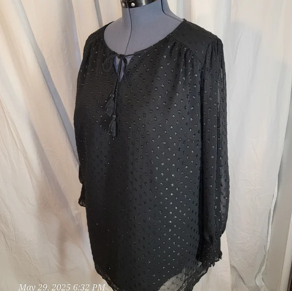 Ava & Viv Sparkling Dot Black Tie Front Relaxed Blouse - Picture 10 of 10